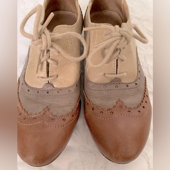 Hinge Wingtip Oxford Loafers 🤎 - Picture 2 of 6